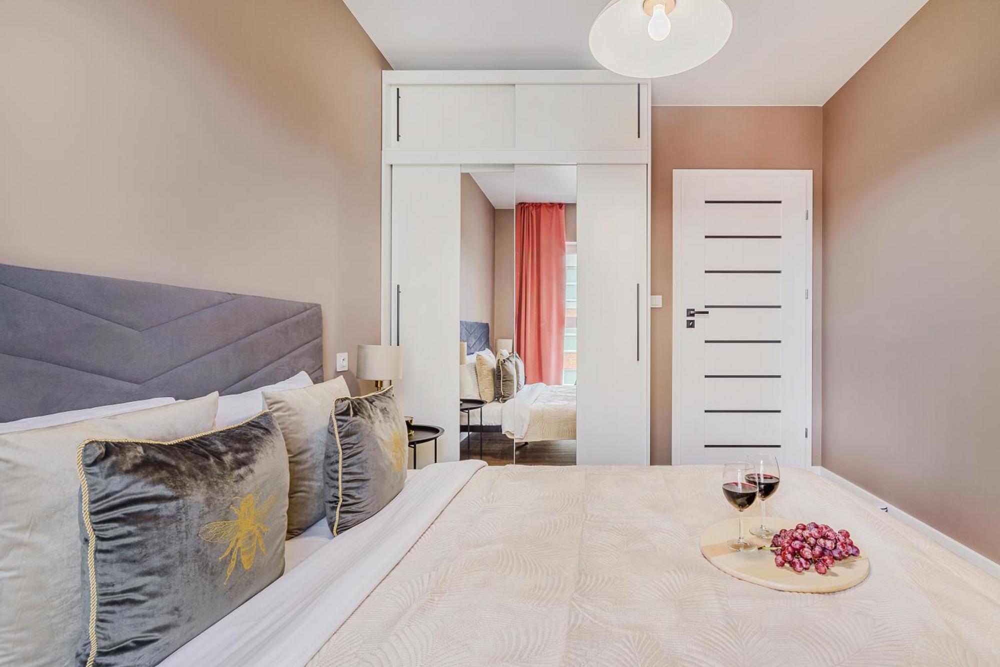 לודז' Lumina Luxury 3-Rooms Apartments With Parking מראה חיצוני תמונה